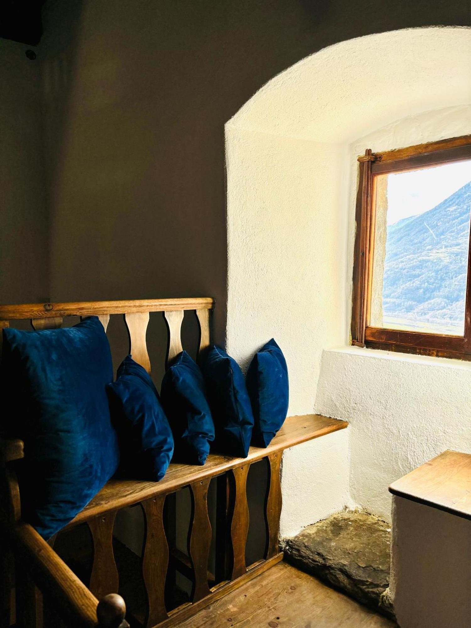 Foppoli Castle, Private 11Th Century Fortress With Panoramic View, Sauna And Hot Tub Overlooking The Valtellina Mazzo di Valtellina Esterno foto