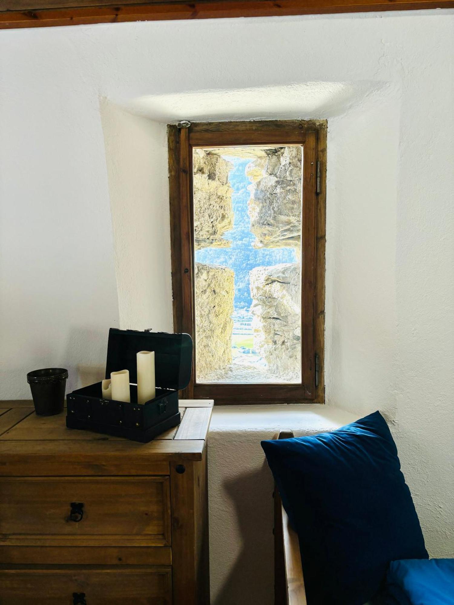 Foppoli Castle, Private 11Th Century Fortress With Panoramic View, Sauna And Hot Tub Overlooking The Valtellina Mazzo di Valtellina Esterno foto