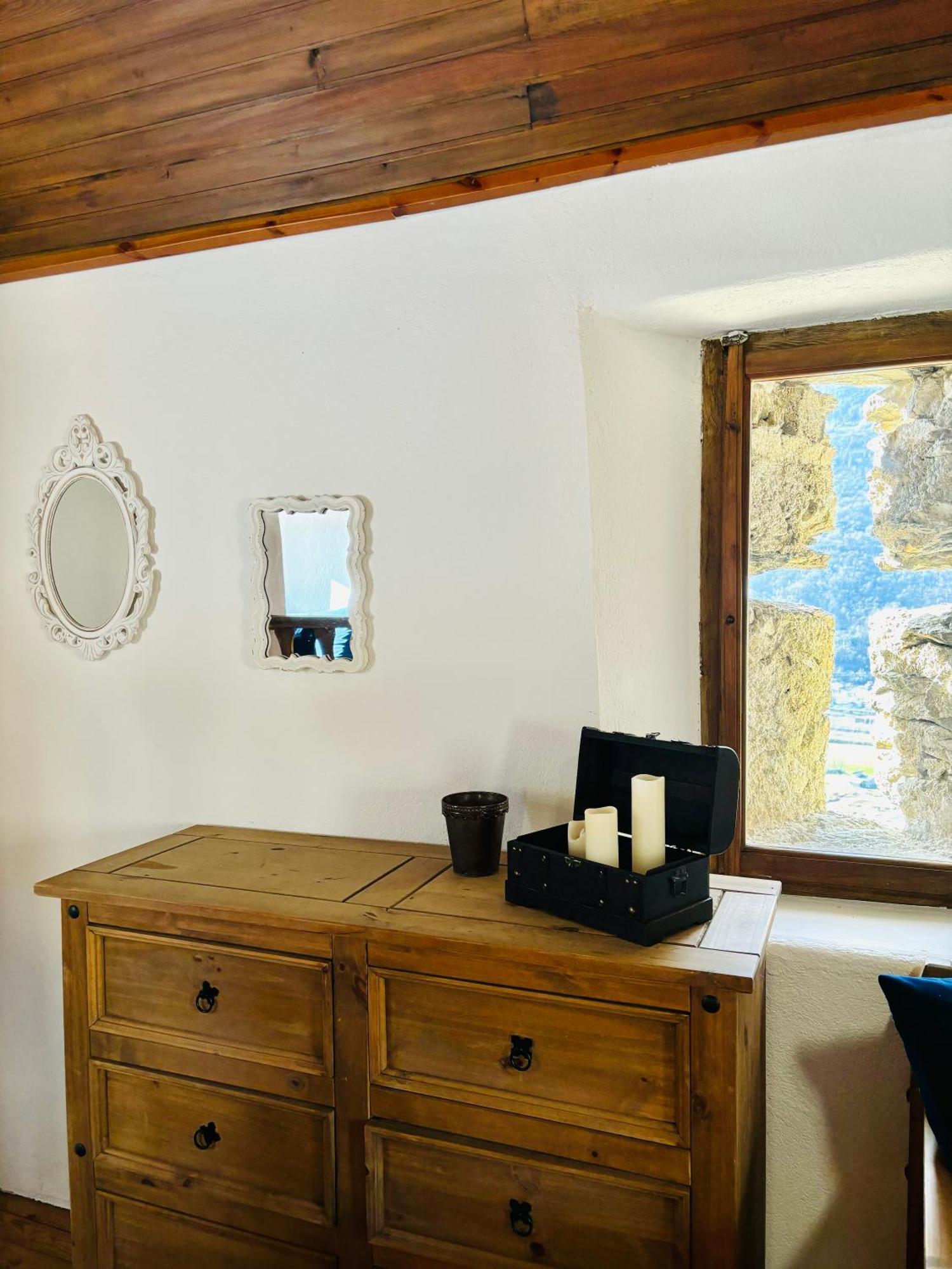 Foppoli Castle, Private 11Th Century Fortress With Panoramic View, Sauna And Hot Tub Overlooking The Valtellina Mazzo di Valtellina Esterno foto