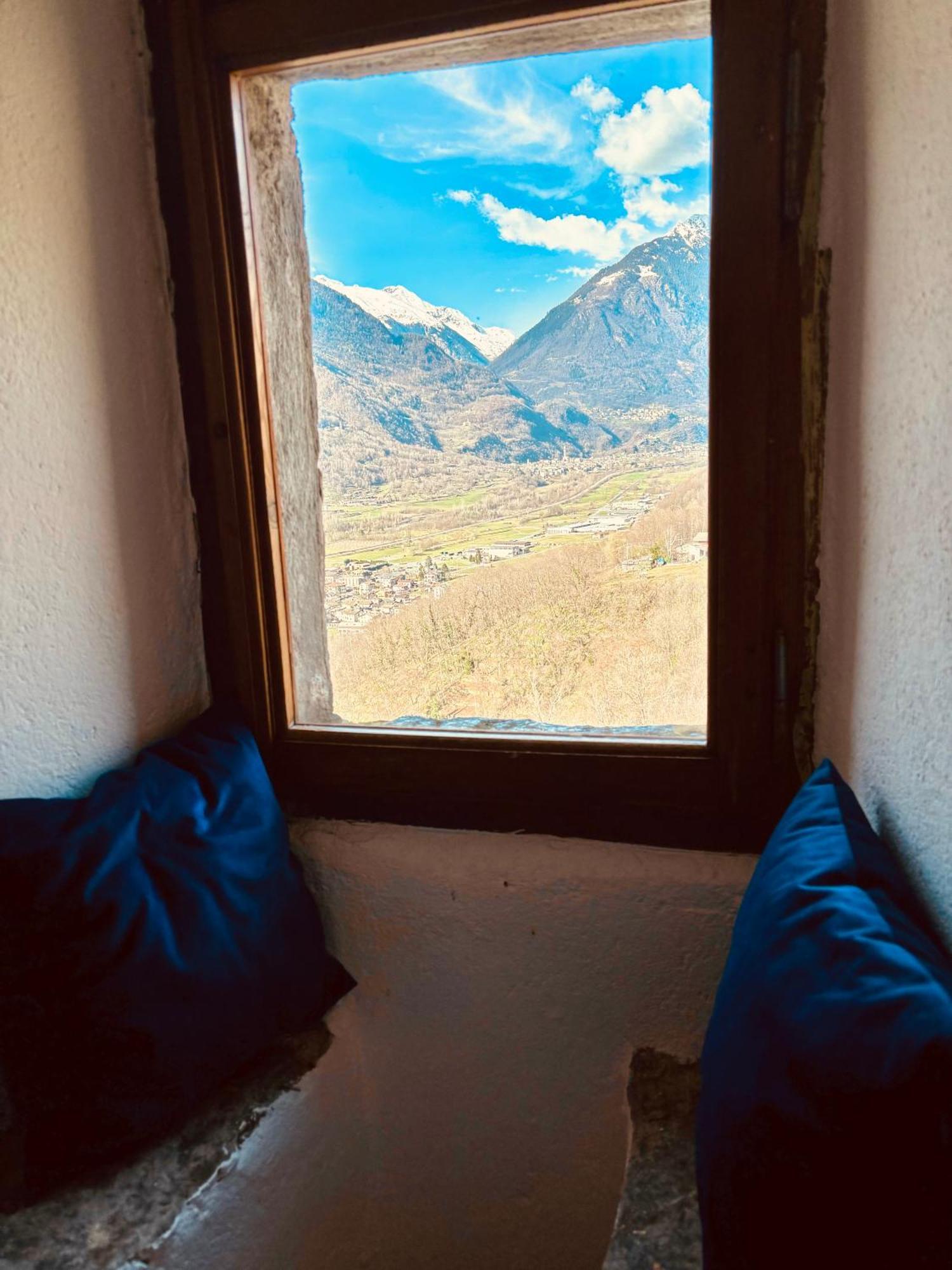 Foppoli Castle, Private 11Th Century Fortress With Panoramic View, Sauna And Hot Tub Overlooking The Valtellina Mazzo di Valtellina Esterno foto