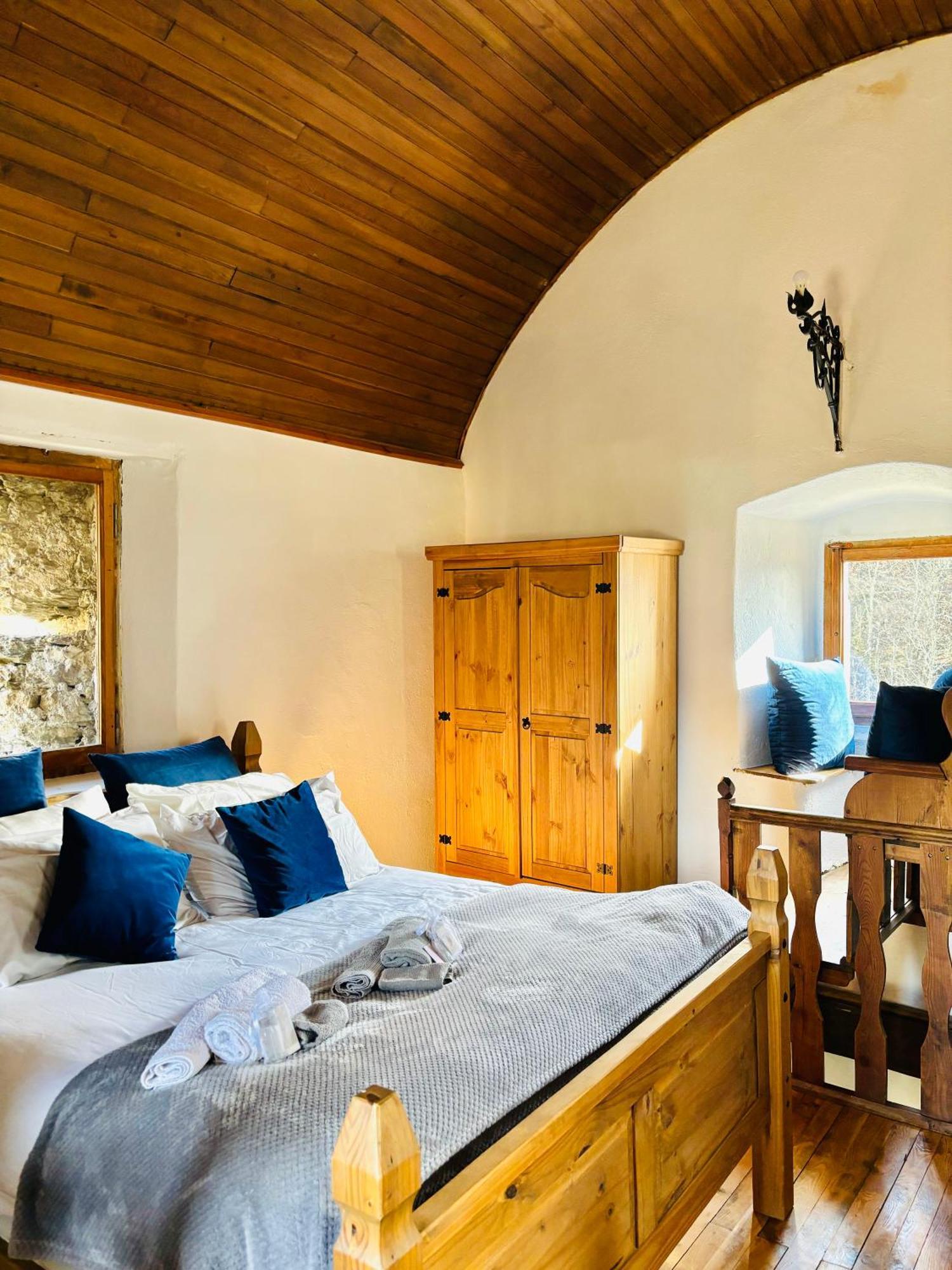 Foppoli Castle, Private 11Th Century Fortress With Panoramic View, Sauna And Hot Tub Overlooking The Valtellina Mazzo di Valtellina Esterno foto
