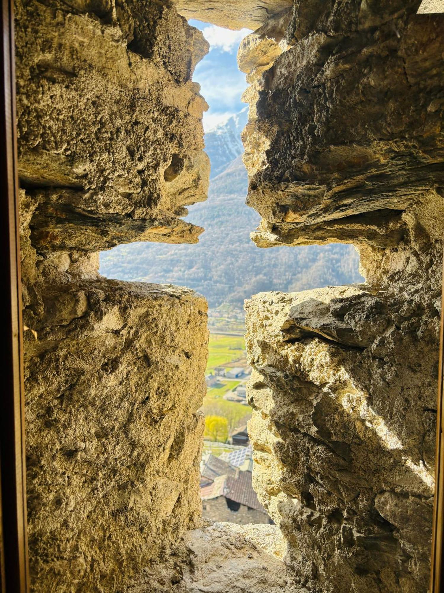 Foppoli Castle, Private 11Th Century Fortress With Panoramic View, Sauna And Hot Tub Overlooking The Valtellina Mazzo di Valtellina Esterno foto